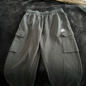 Nike Men's Black Jogger Cargo Pants